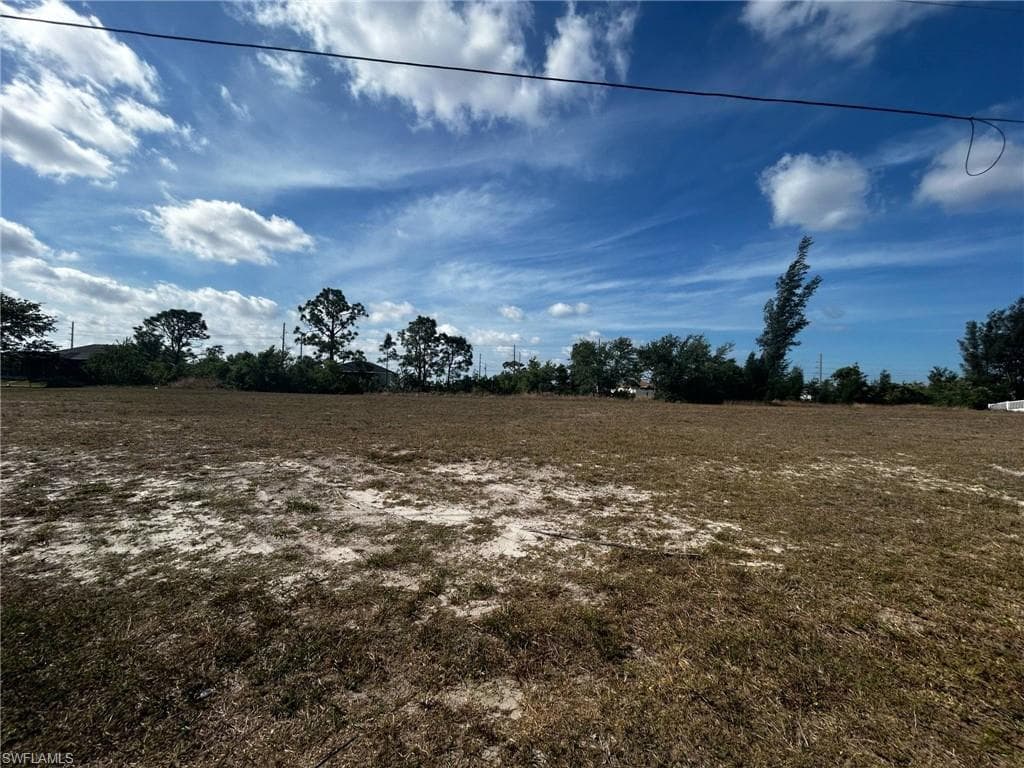 1402 NW 25th ST CAPE CORAL, FL 33993