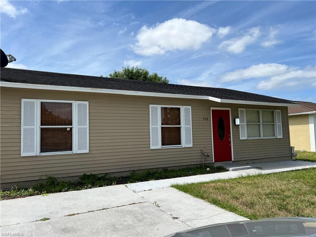 628 Hope CIR IMMOKALEE, FL 34142