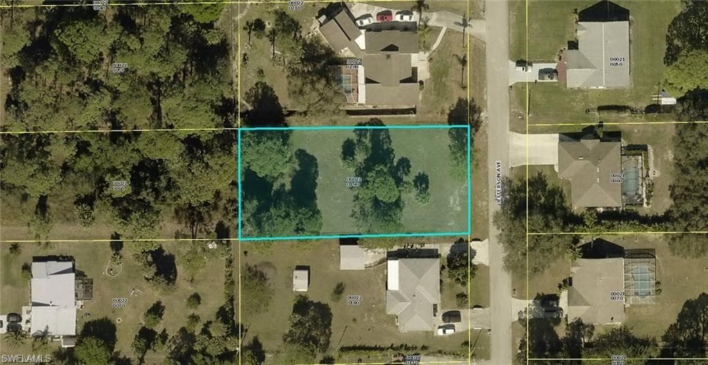 113 Jefferson AVE LEHIGH ACRES, FL 33936