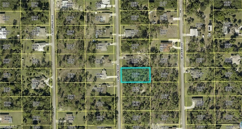 712 Canton AVE LEHIGH ACRES, FL 33972