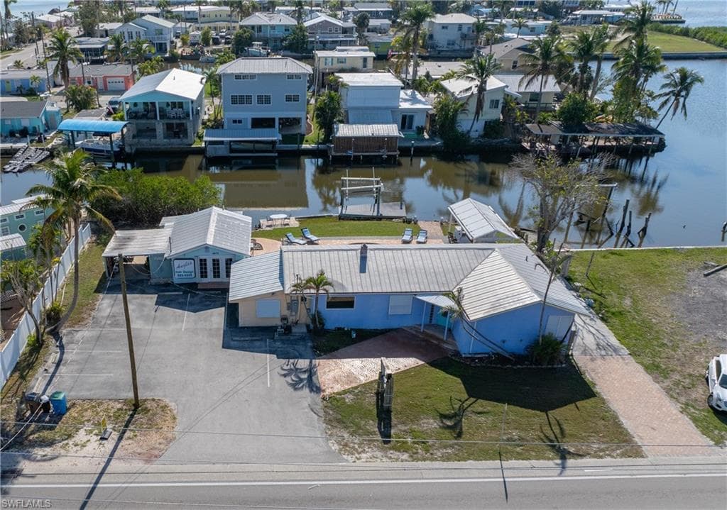 4673 Pine Island RD NW MATLACHA, FL 33993