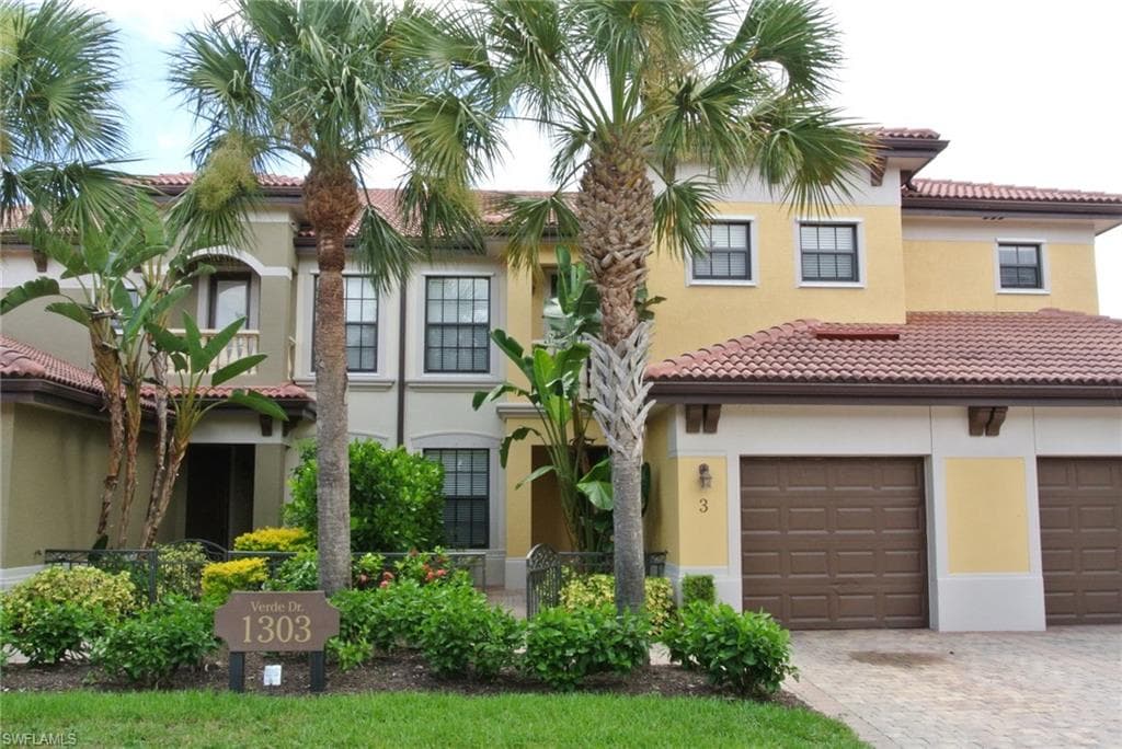 1303 Verde DR 3 NAPLES, FL 34105
