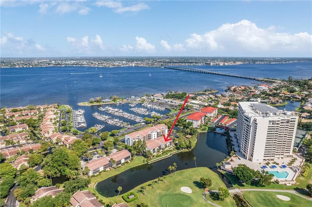 4815 S Landings DR 202 FORT MYERS, FL 33919