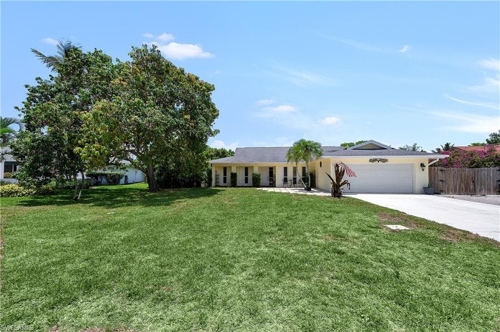 639 Pompano DR