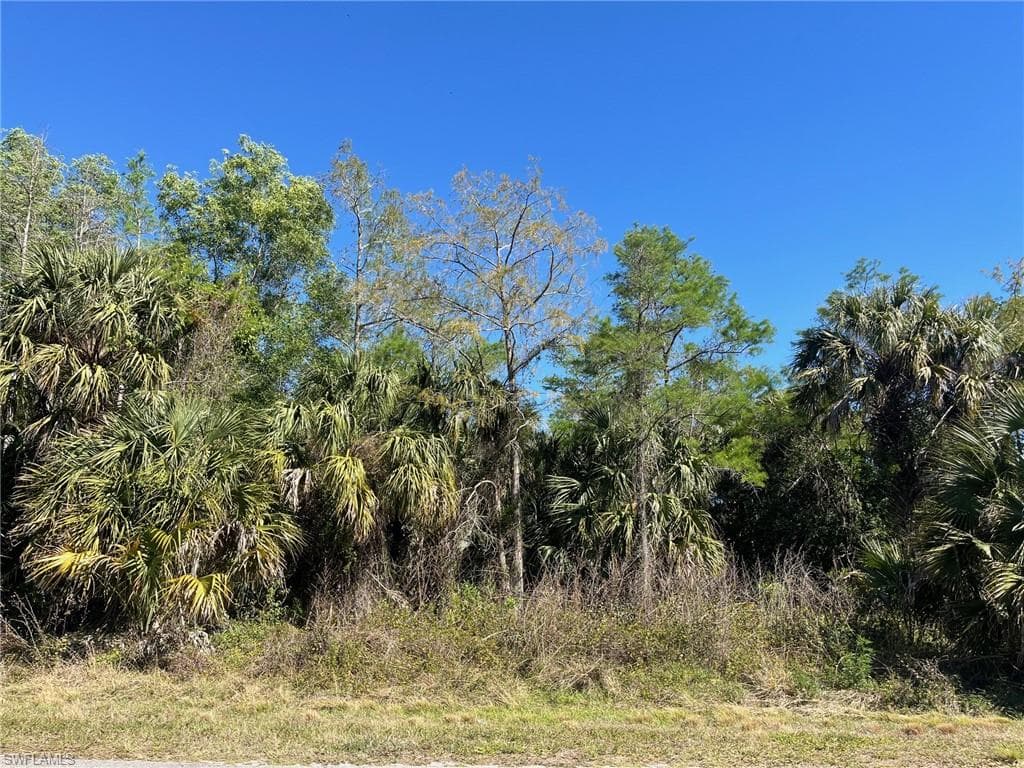 4th AVE SE NAPLES, FL 34117