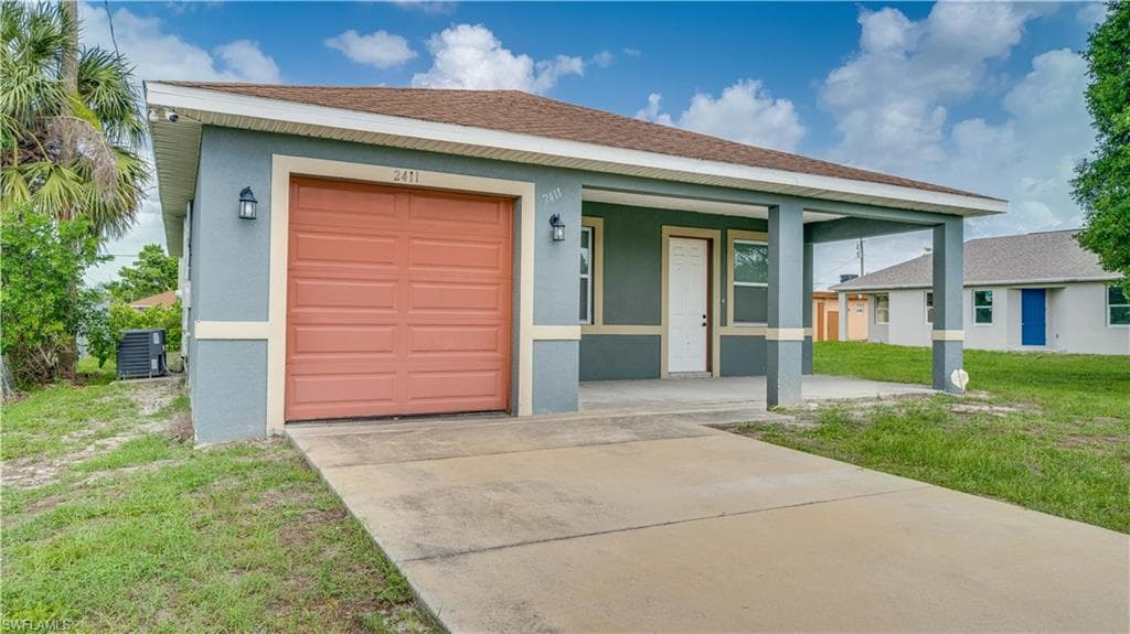 2411 Ben ST FORT MYERS, FL 33916
