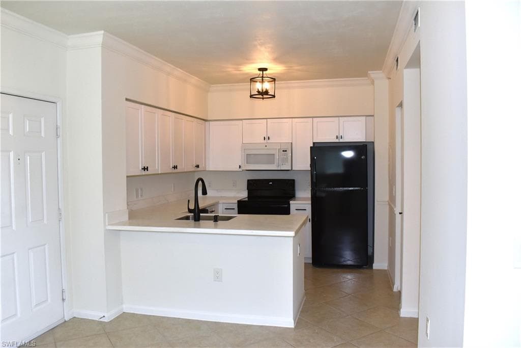 1130 Reserve WAY 108 NAPLES, FL 34105