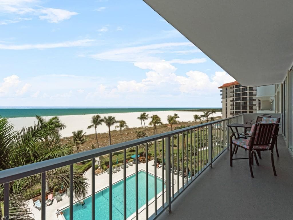 140 Seaview CT 602S MARCO ISLAND, FL 34145