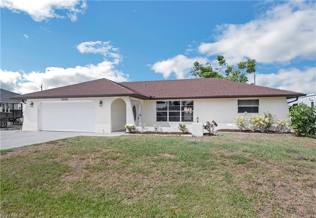 18420 Holly RD FORT MYERS, FL 33967