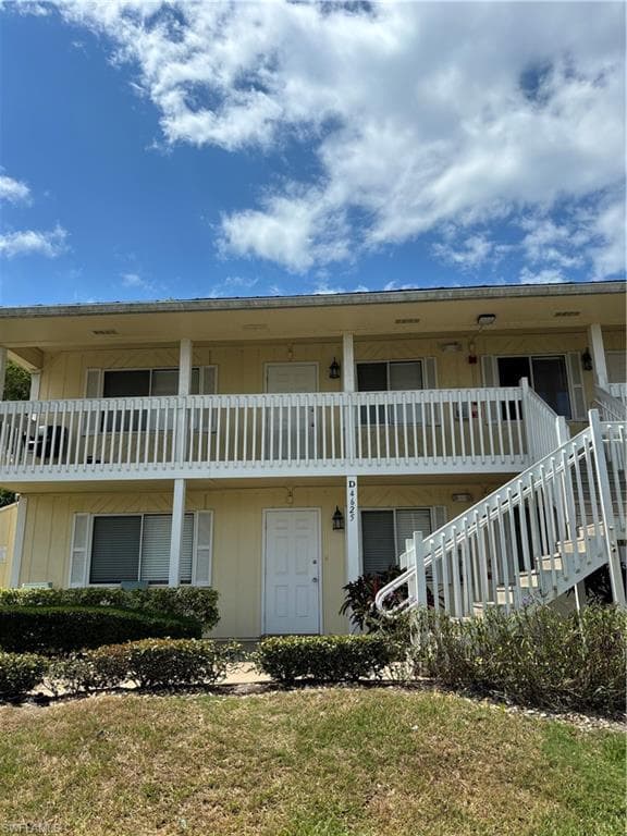 4625 Bayshore DR D10 NAPLES, FL 34112