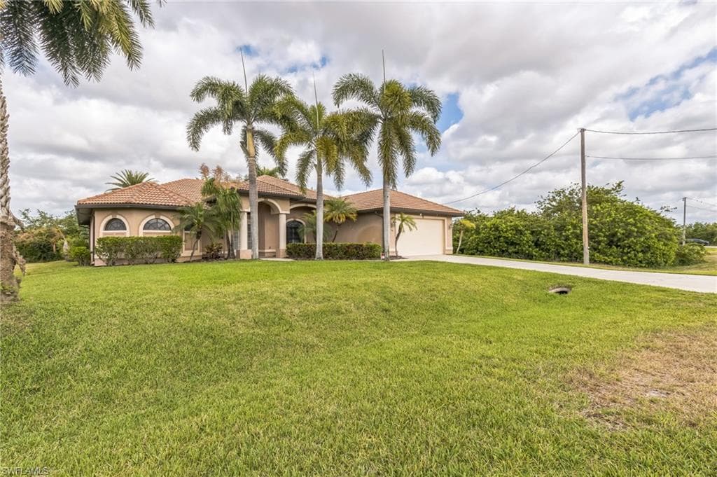 510 Carrillon AVE S LEHIGH ACRES, FL 33974