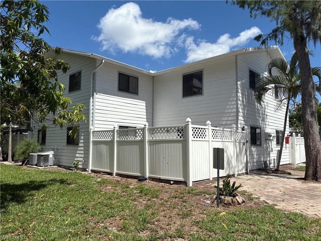 7737 Tamara Lee CT 102 FORT MYERS, FL 33907