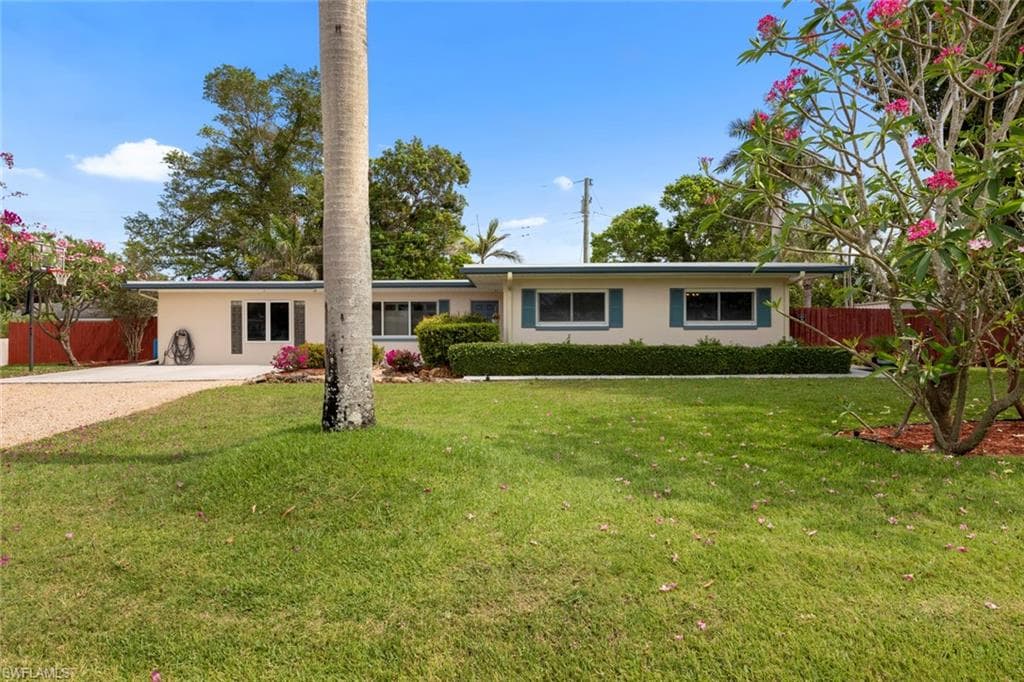 2137 Sunrise BLVD FORT MYERS, FL 33907