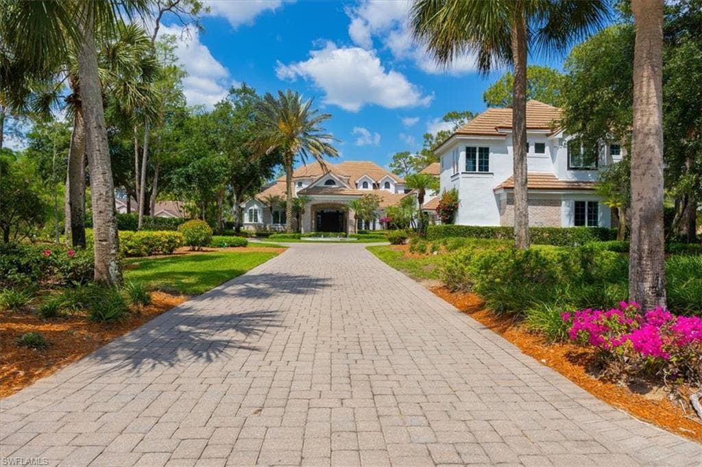 336 Edgemere WAY E NAPLES, FL 34105