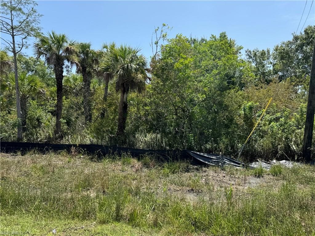 1180 16th ST NE NAPLES, FL 34120