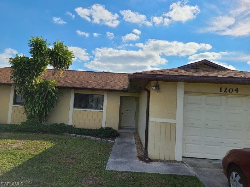 1204 Diplomat PKWY E CAPE CORAL, FL 33909