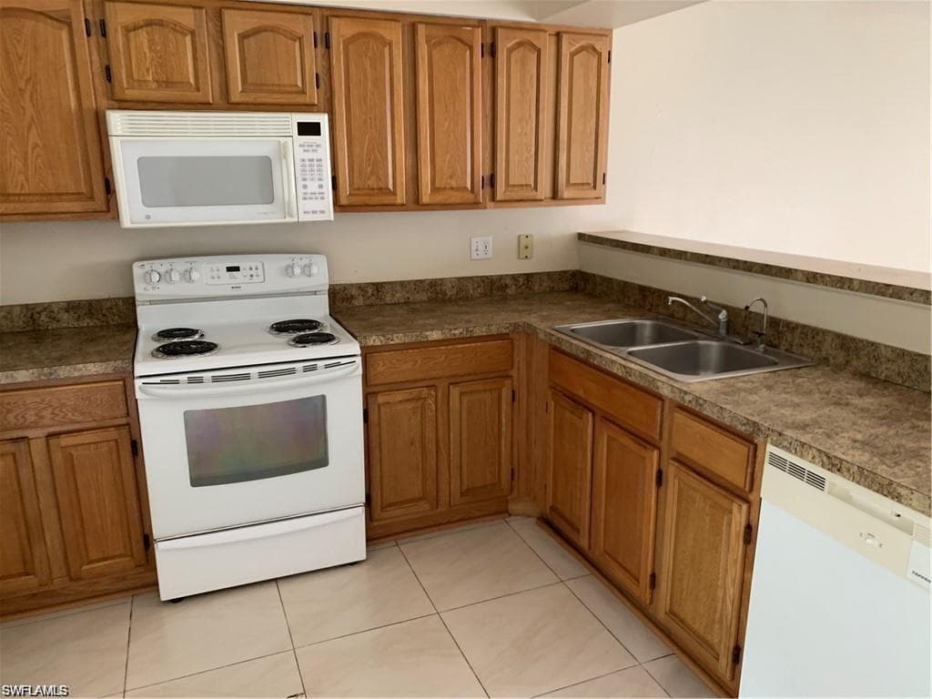 1000 Andalusia BLVD CAPE CORAL, FL 33909