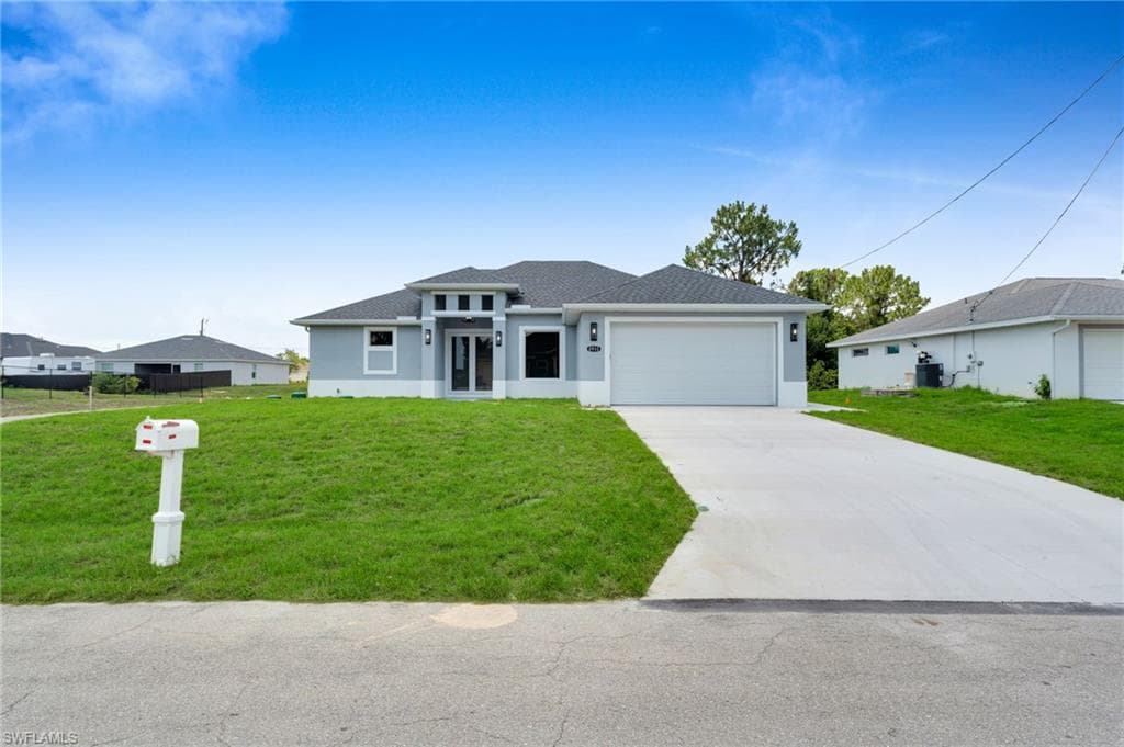 2932 18th ST SW LEHIGH ACRES, FL 33976