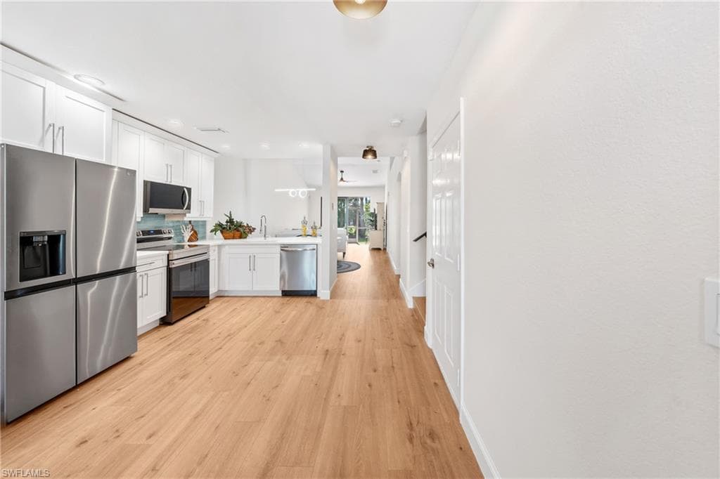 7745 Woodbrook CIR 3702 NAPLES, FL 34104