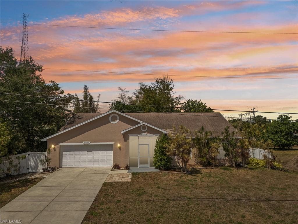 1551 Evalena LN NORTH FORT MYERS, FL 33917