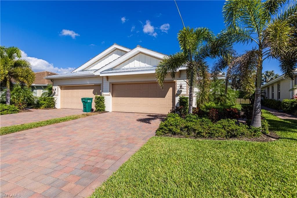 14567 Edgewater CIR NAPLES, FL 34114
