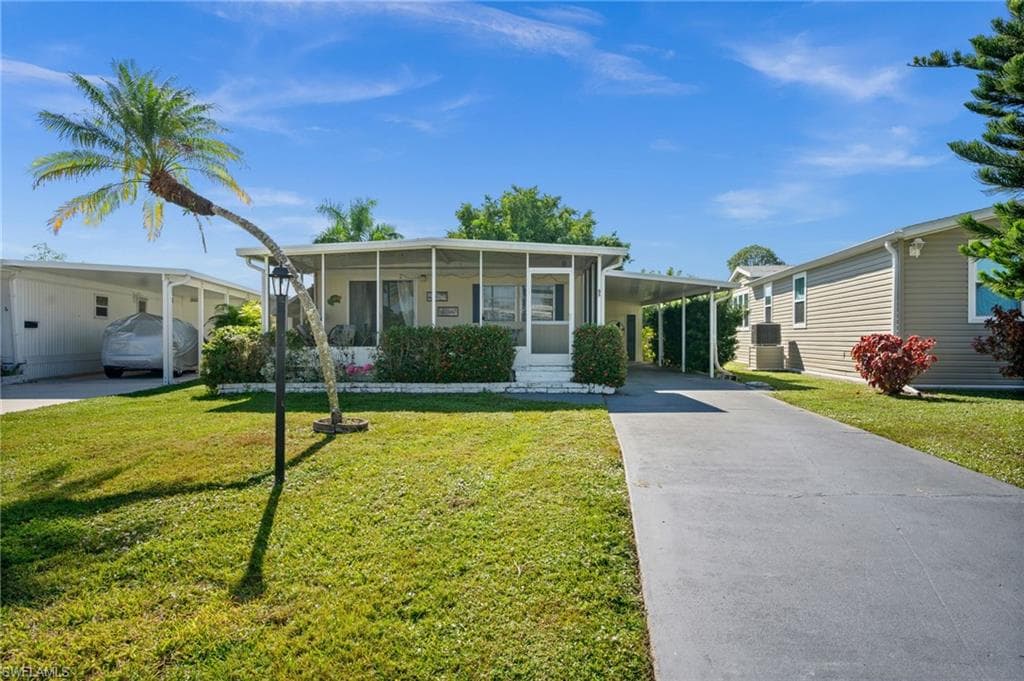 65 San Remo CIR NAPLES, FL 34112