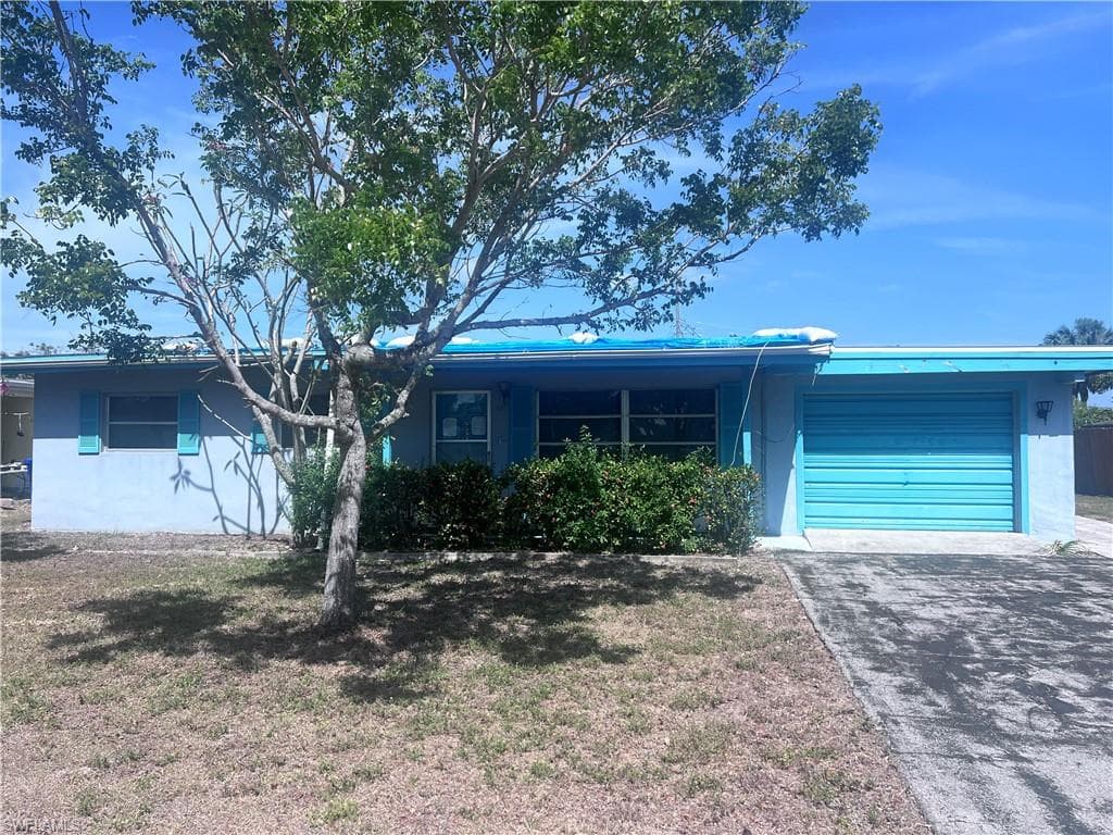 4345 Orangewood AVE FORT MYERS, FL 33901
