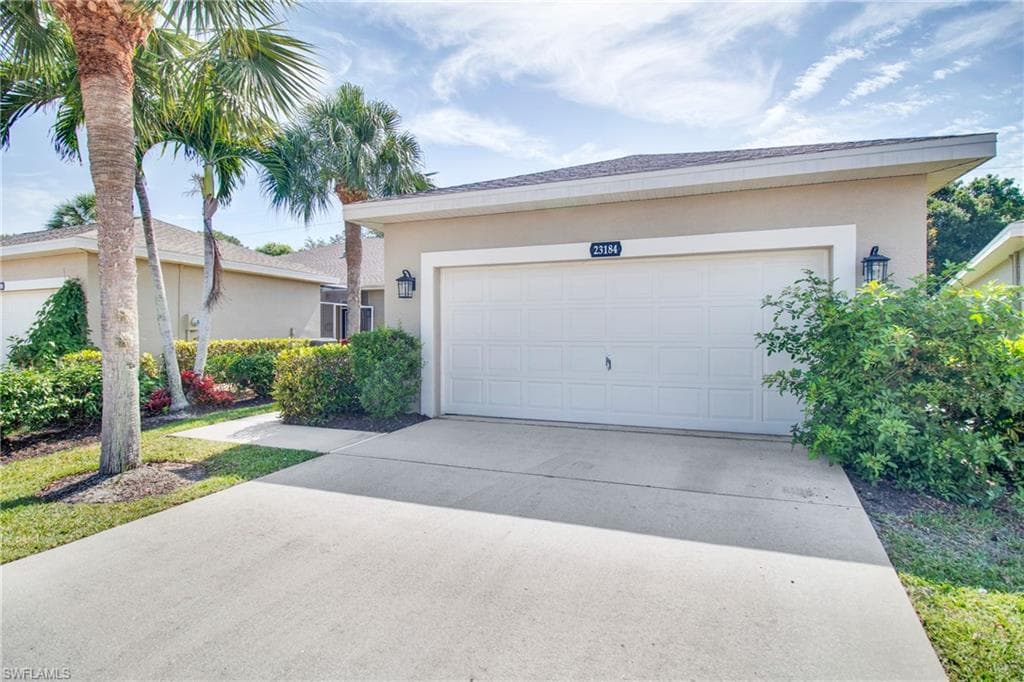 23184 Grassy Pine DR ESTERO, FL 33928