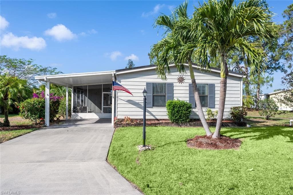 623 Charlemagne BLVD NAPLES, FL 34112