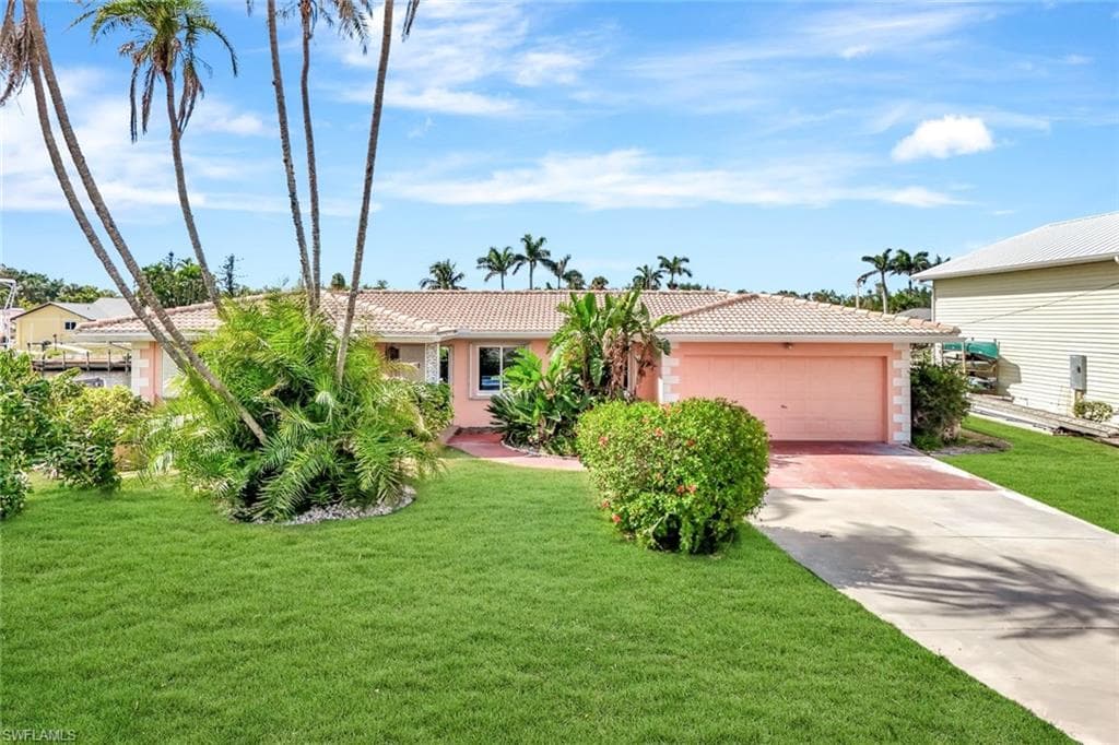 5428 SW 2nd PL CAPE CORAL, FL 33914
