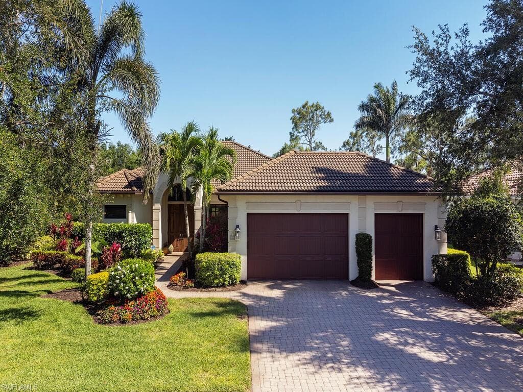 8990 Lely Island CIR NAPLES, FL 34113
