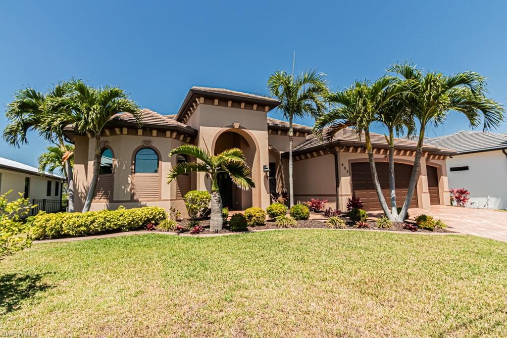 432 39th AVE CAPE CORAL, FL 33991