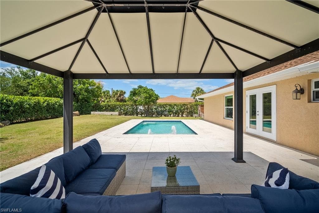 206 Willowick DR NAPLES, FL 34110