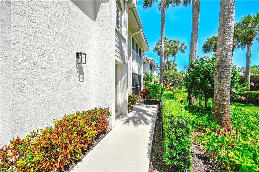 4241 Lake Forest DR 512 BONITA SPRINGS, FL 34134