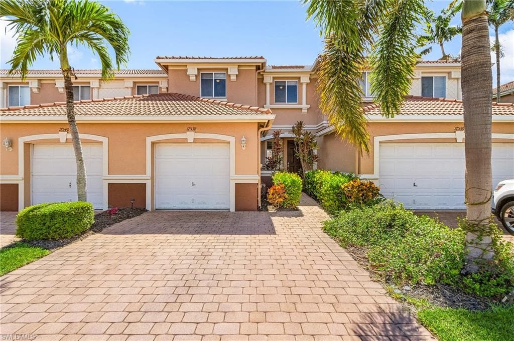 17538 Cherry Ridge LN E FORT MYERS, FL 33967