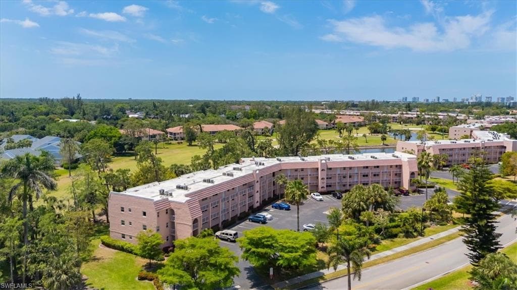 400 Forest Lakes BLVD 301 NAPLES, FL 34105