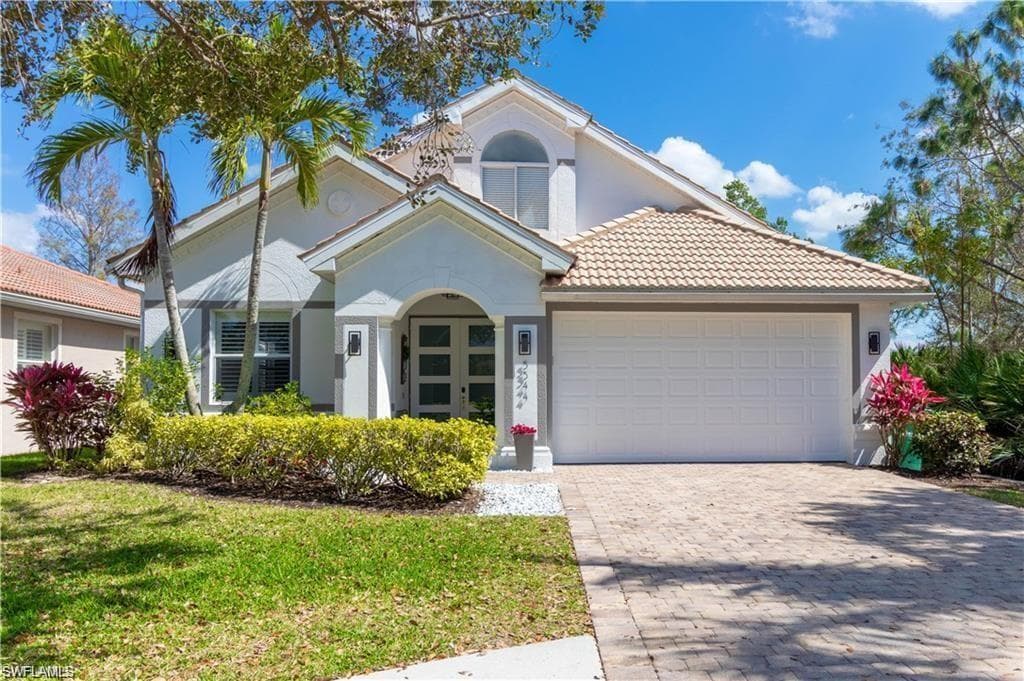 5544 Lago Villaggio WAY NAPLES, FL 34104