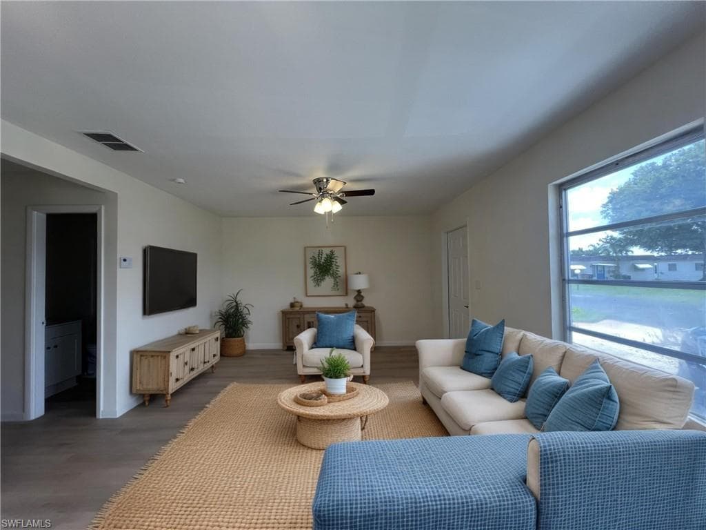 16 Tangerine CT LEHIGH ACRES, FL 33936