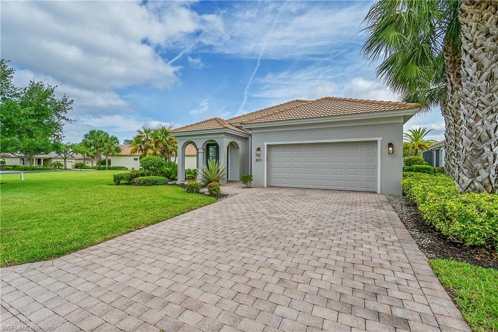 3571 Lakeview Isle CT FORT MYERS, FL 33905