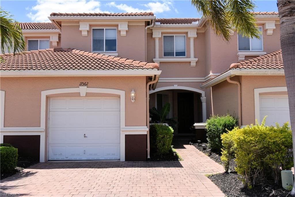 17562 Cherry Ridge LN FORT MYERS, FL 33967
