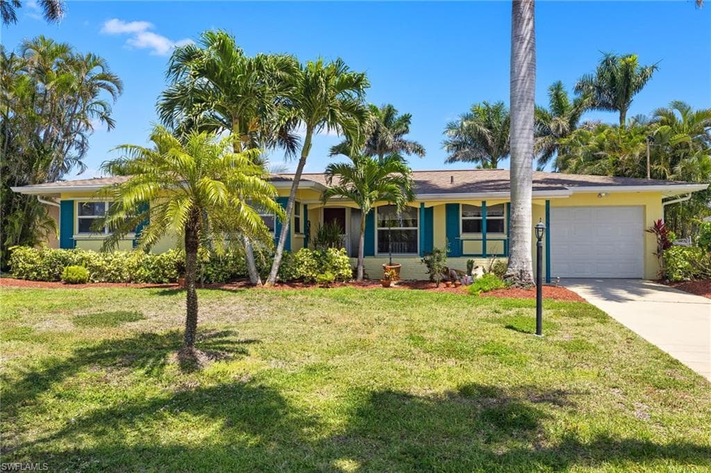 2827 SE 18th AVE CAPE CORAL, FL 33904