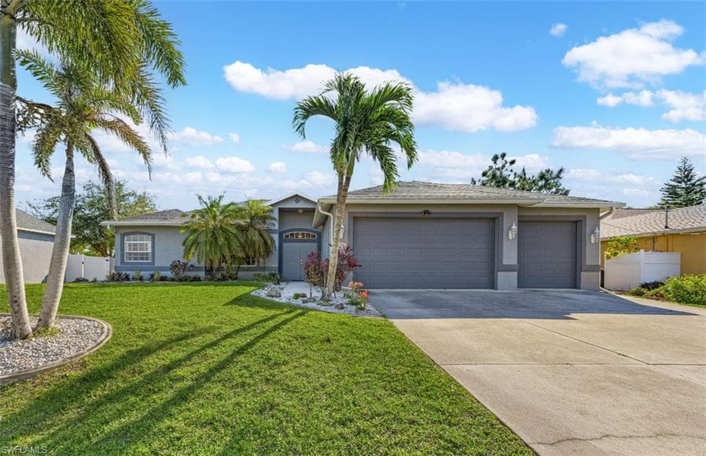 1103 SW 8th CT CAPE CORAL, FL 33991