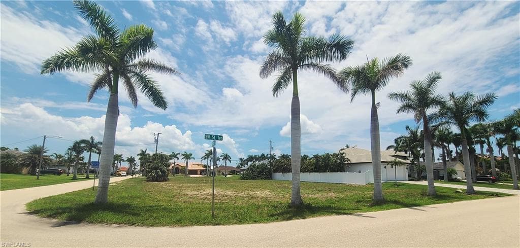1616 SW 51st TER CAPE CORAL, FL 33914