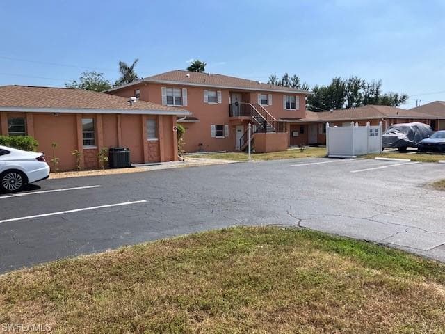 608 SE 6th ST E CAPE CORAL, FL 33990