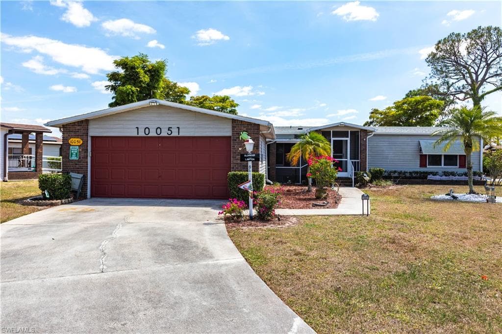 10051 Broken Woods CT S NORTH FORT MYERS, FL 33903