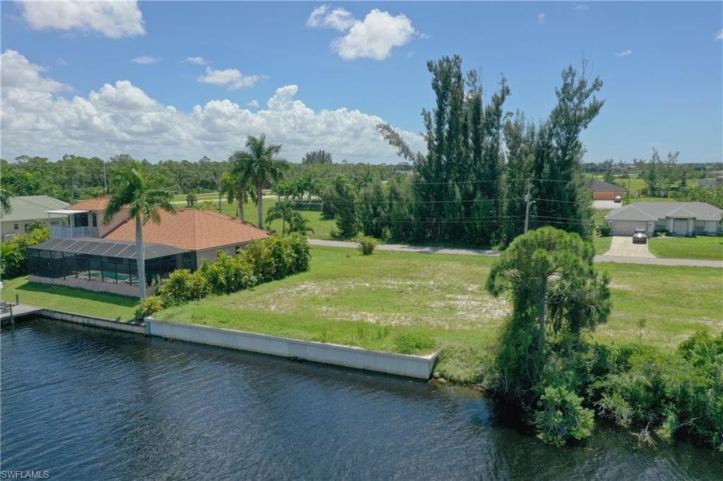 3217 NW 21st TER CAPE CORAL, FL 33993