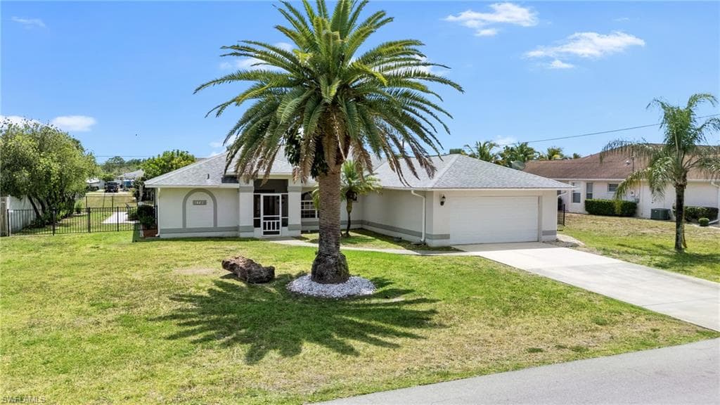 1730 Englewood AVE LEHIGH ACRES, FL 33936