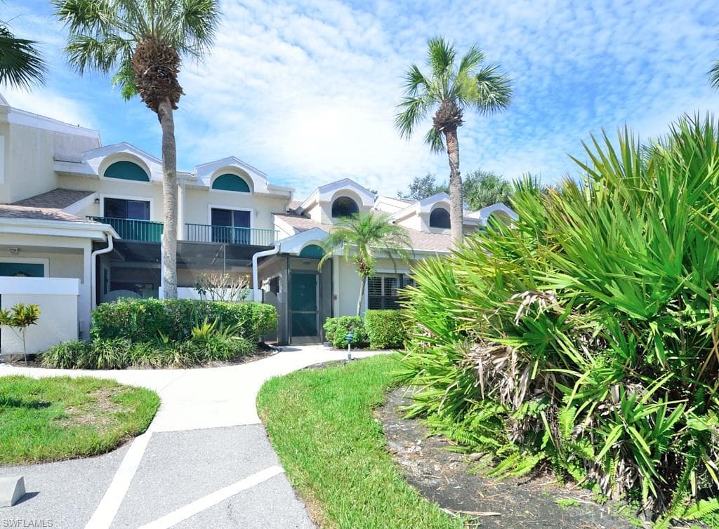 66 Emerald Woods DR H7 NAPLES, FL 34108