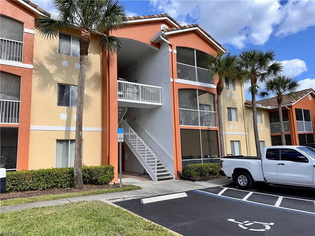 6360 Aragon WAY 105 FORT MYERS, FL 33966