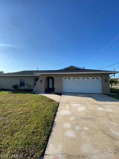 102 SE 43rd TER CAPE CORAL, FL 33904